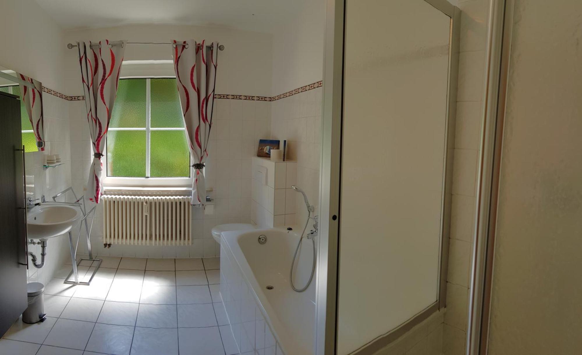 Ferienwohnungen Villa Goldbrunnen Bad Elster Esterno foto